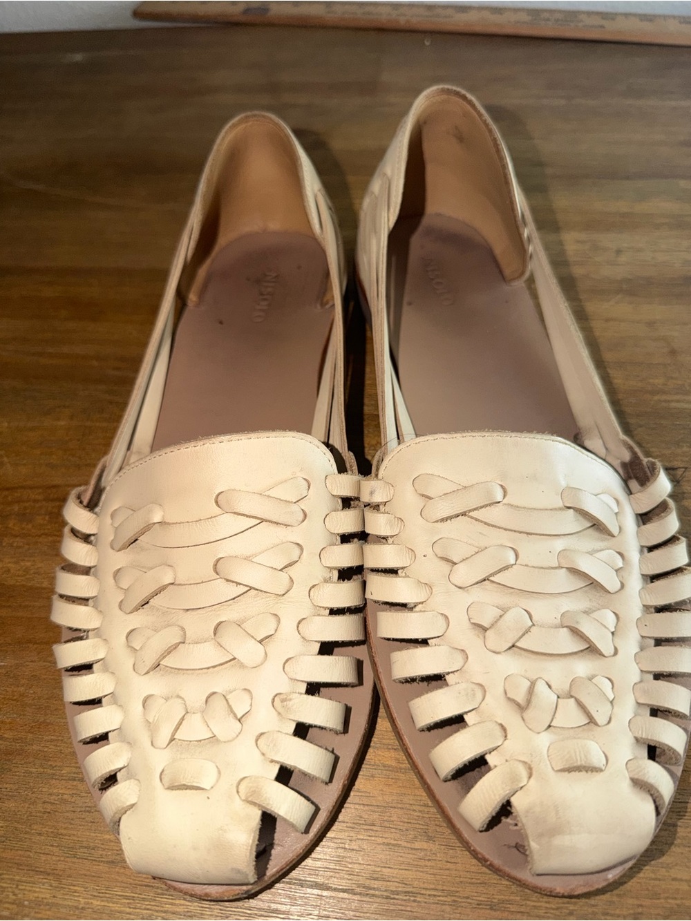 Nisolo Woven Leather Flats in Cream